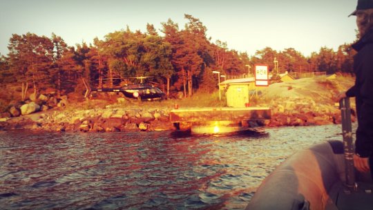Helikopter över Stockholm med Bella Sundvall på väg till Sandhamn